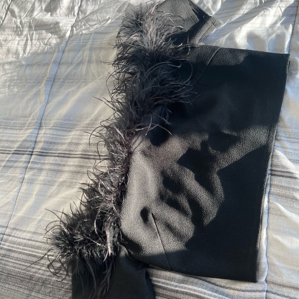 Misguided Black Ostrich Feather Crop Top US 6 - Picture 5 of 5